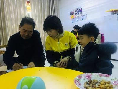 攜手同行 共育未來——‘走進家庭 攜手育人’大家訪活動暨家庭教育咨詢服務